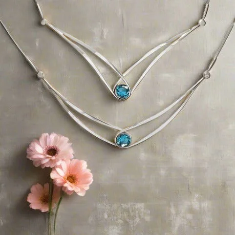 Layered necklaces and pendants for a trendy and fashionable statement style -"Sensational Swing" Necklace