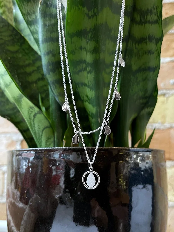 Birthstone pendant necklaces for unique, personalized jewelry to celebrate family members -Teardrop Layered Necklace