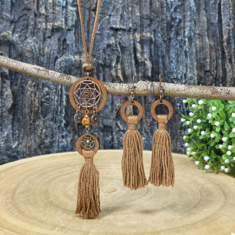 Colorful gemstone pendants on necklaces to add a burst of brightness and color -Wholesale Bohemian Dream Catcher Tassel Wooden Necklace