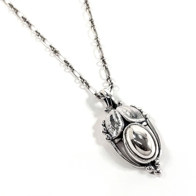 Delicate butterfly pendants on necklaces for a charming and feminine accessory -Georg Jensen Necklace Heritage Collection 2003 Silver925 Silver Women Used